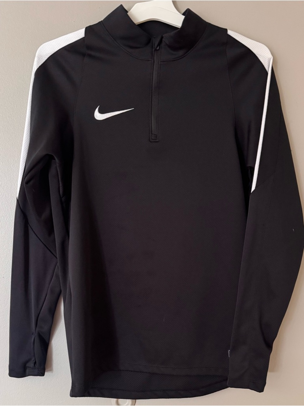 Nike Black Long-Sleeve Quarter-Zip Performance Jacket with White Accents